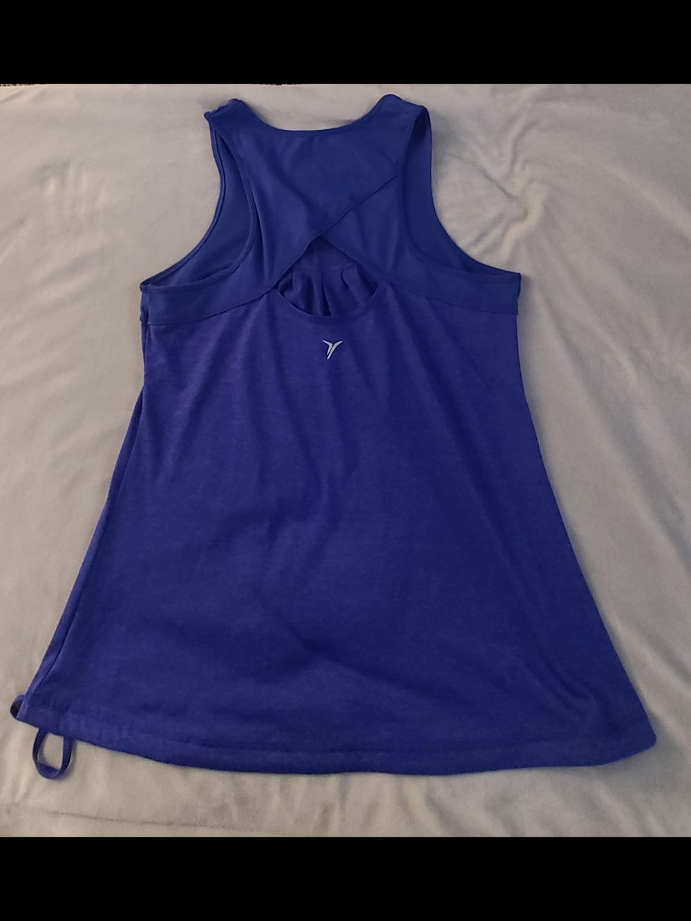 Old Navy Active Racerback Tank Top Bundle 3-Pack Size Small 💌 Open to Offers - Picture 4 of 12